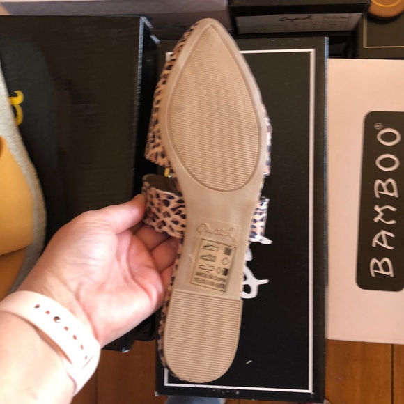 Size 9 Leopard Mule Slide On Sandal - Picture 3 of 3